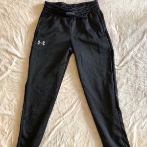 Under Armour Boyd’s sweatpants!